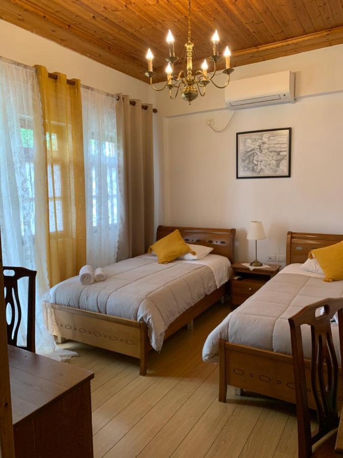 Hotel Gjirokastra Exterior photo
