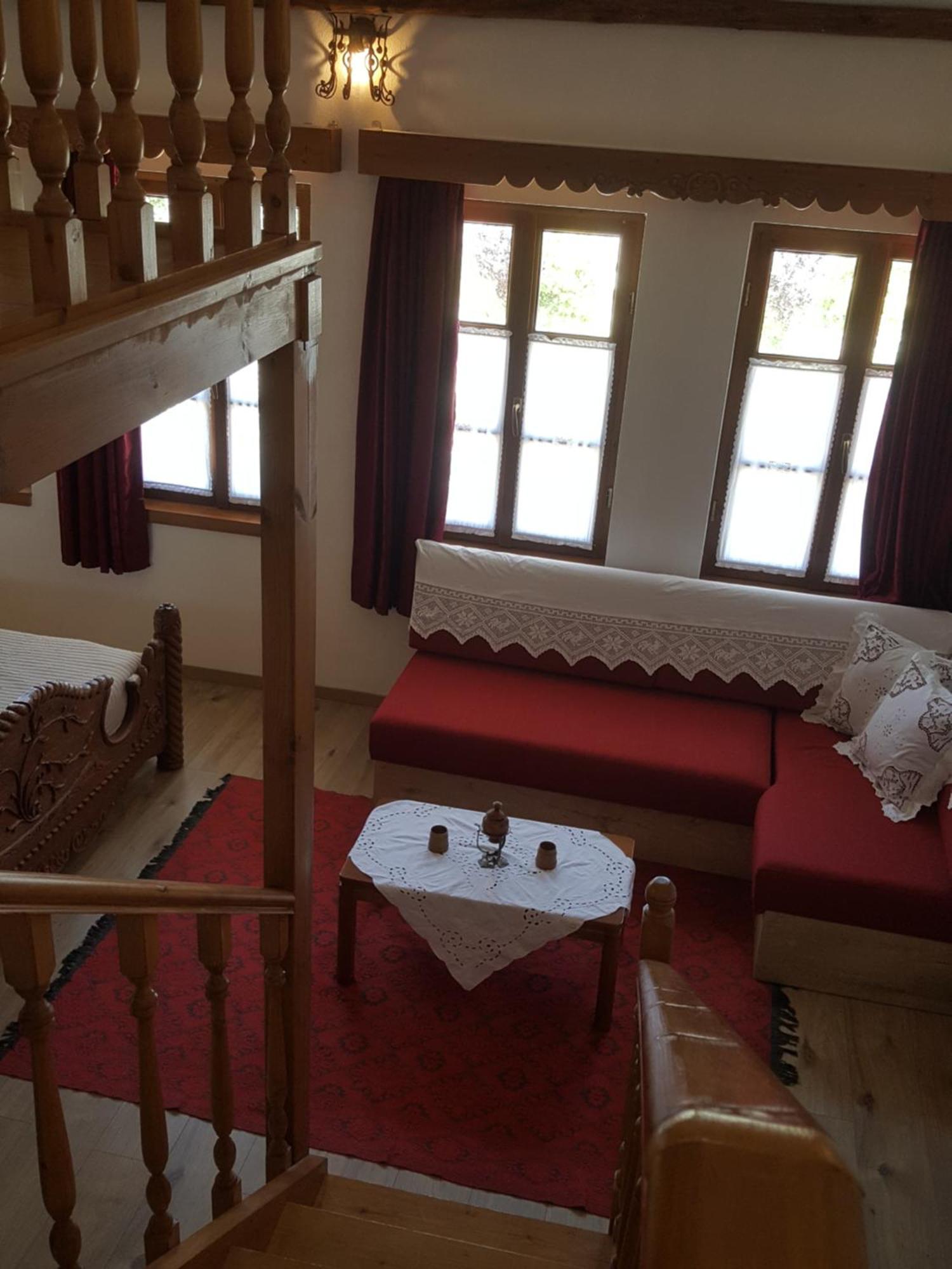 Hotel Gjirokastra Exterior photo