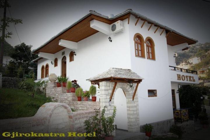 Hotel Gjirokastra Exterior photo