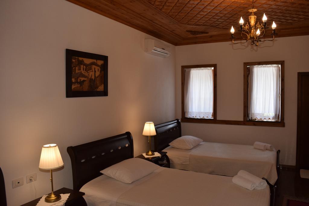 Hotel Gjirokastra Exterior photo