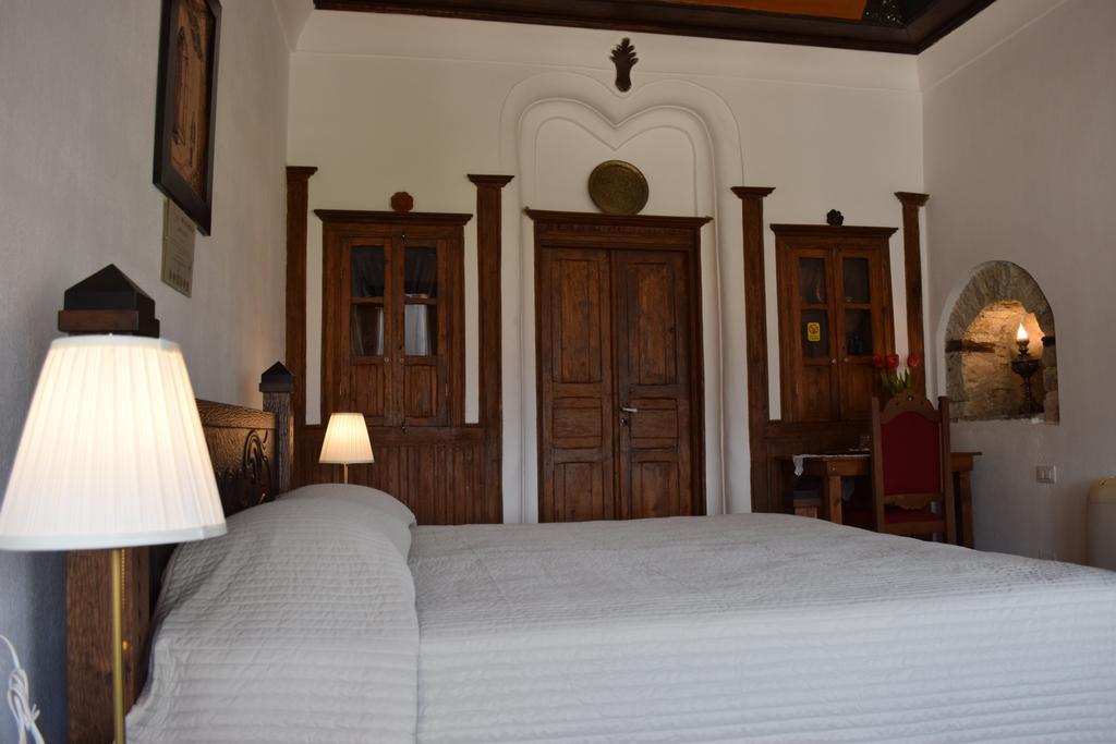 Hotel Gjirokastra Exterior photo