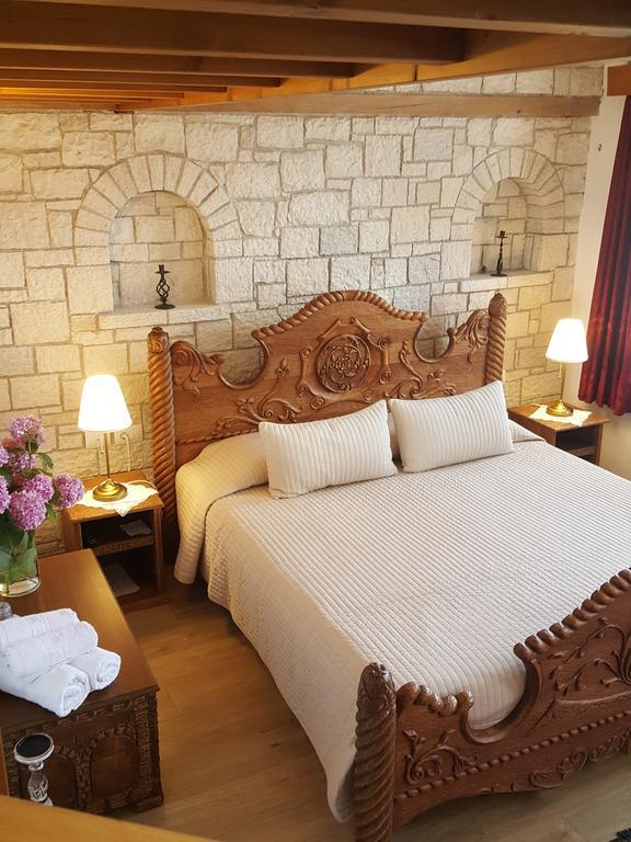 Hotel Gjirokastra Exterior photo
