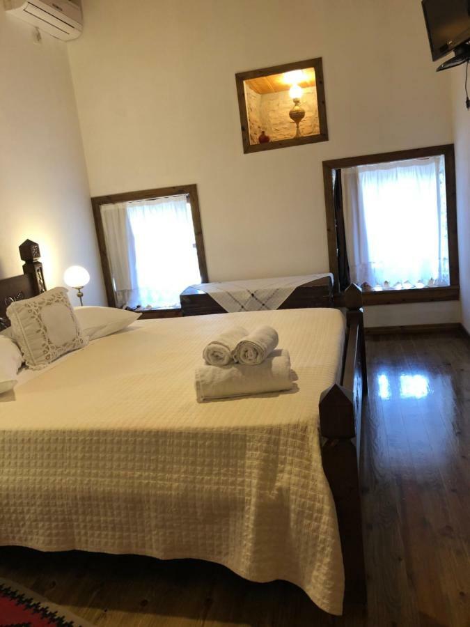 Hotel Gjirokastra Exterior photo